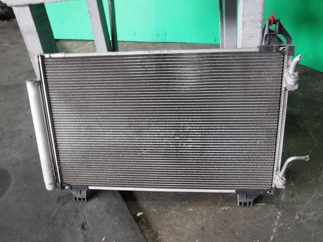 【中古】中古部品 ベルタ KSP92 コンデンサー 【3340140100-001373293360600】