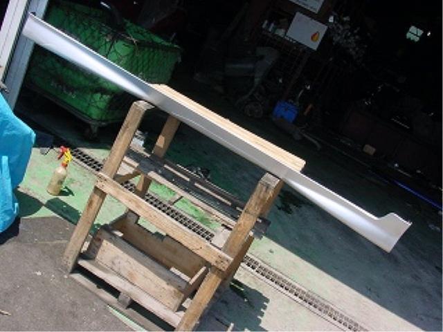 【中古】中古部品 ヴィッツ SCP10 右サイドステップ 【3340140100-000564969113700】