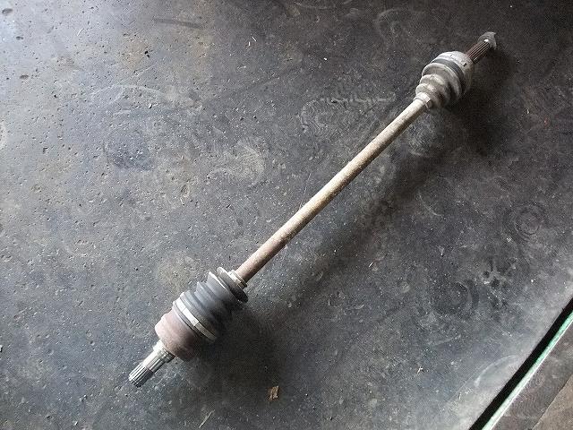 【中古】中古部品 アルト HA11S 右フロントドライブシャフト 【3340140100-000897011942100】