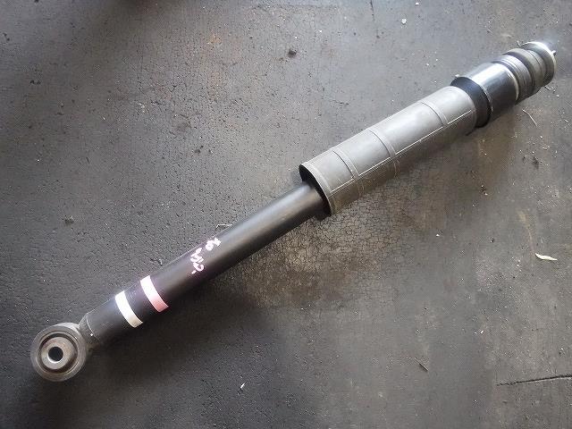 【中古】中古部品 ワゴンR MH55S 右リアショックアブソーバー 【3340140100-001655140550700】