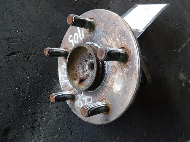 【中古】中古部品 オーパ ZCT10 リアハブ 【3340140100-001314670544470】