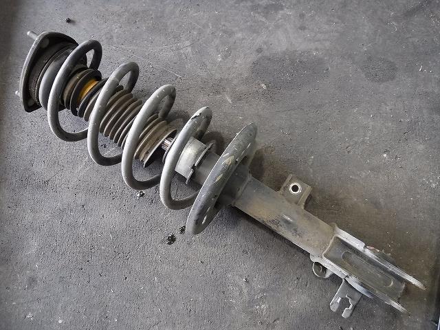 【中古】中古部品 CX−5 KE2FW 左フロントストラット 【3340140100-001664320250210】