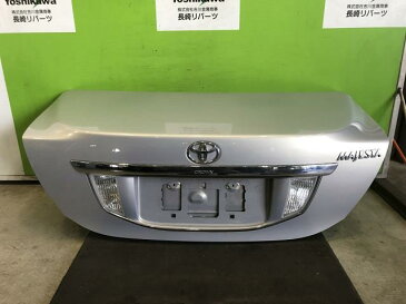 【中古】中古部品 クラウンマジェスタ URS206 トランクリッド 【3330530100-000011210015300】