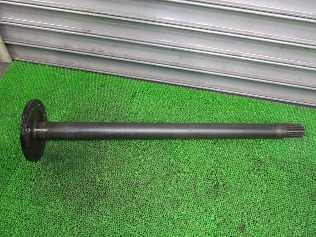 【中古】中古部品 ふそう大型車 FU54JZ 左リアドライブシャフト 【3330540100-220323000542400】