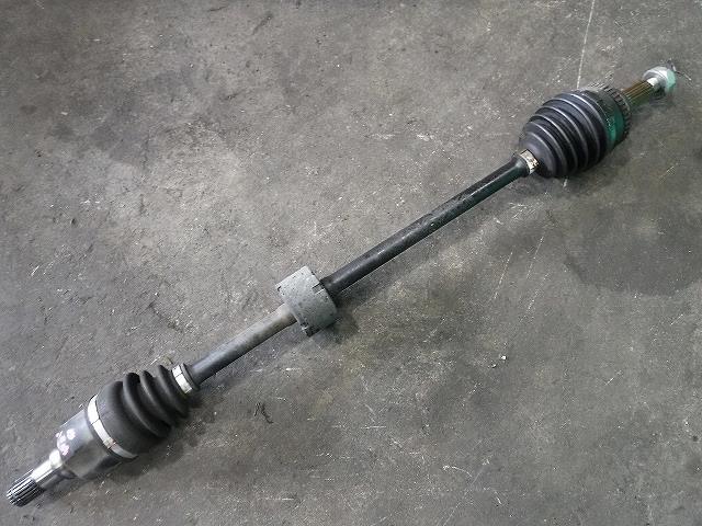 【中古】中古部品 キャロル HB25S 右フロントドライブシャフト 【3340140100-001693259942100】