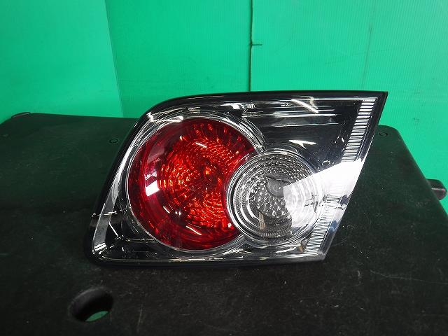 【中古】中古部品 アテンザ GG3S リアフィニッシャーパネル 【3340140100-001623660615200】
