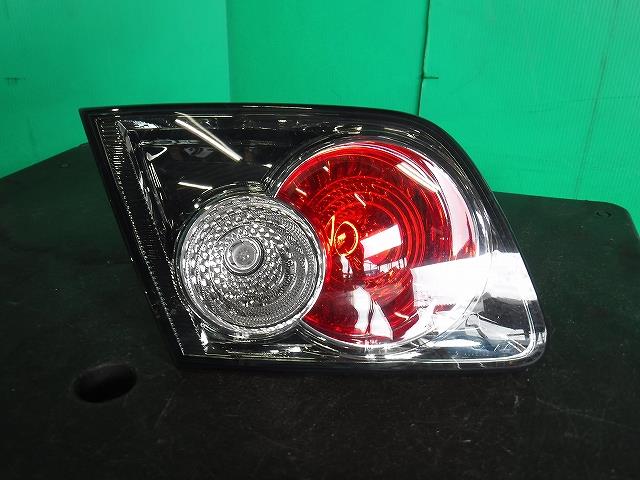 【中古】中古部品 アテンザ GG3S リアフィニッシャーパネル 【3340140100-001623660715200】