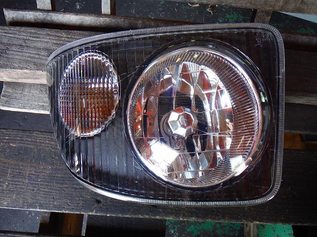 【中古】中古部品 プレオ RA1 右フォグランプ 【3340140100-001123063110850】