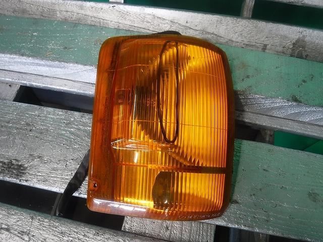 【中古】中古部品 サンバー TV1 右クリアランスランプ 【3340140100-001634023611000】