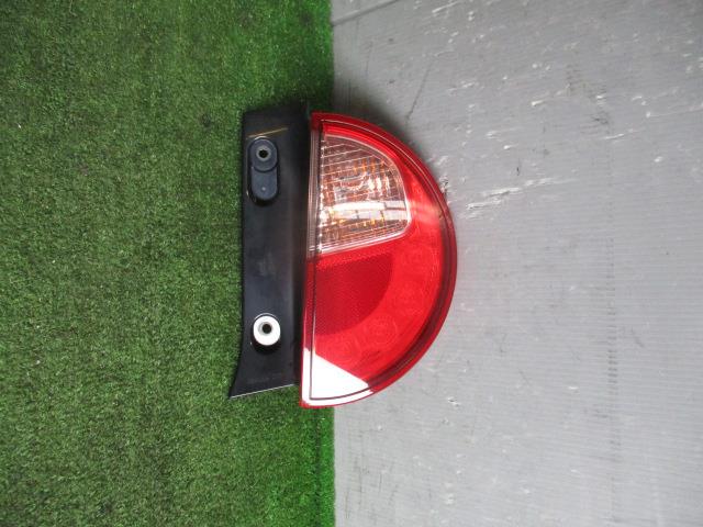 【中古】中古部品 ラパン HE33S 右テールランプ 【3330560100-220330000115500】