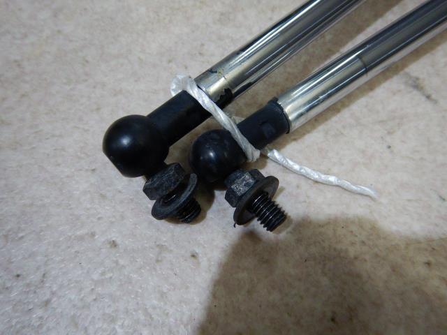 【中古】中古部品 ステップワゴン RG2 バックドアダンパー 【3330810100-220329000...