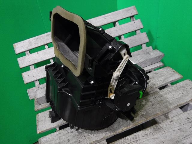 【中古】中古部品 クロスロード RT1 ヒーターブロアモーター 【3340140100-001364405067900】