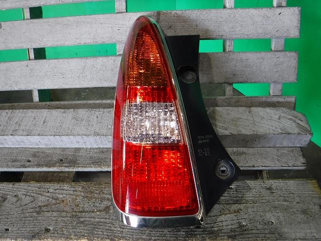 【中古】中古部品 ミラジーノ L650S 左テールランプ 【3340140100-001396134015600】