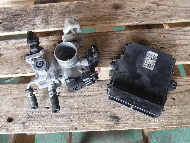 【中古】中古部品 ラパン HE21S エンジンコンピューター 【3340140100-000971767863100】