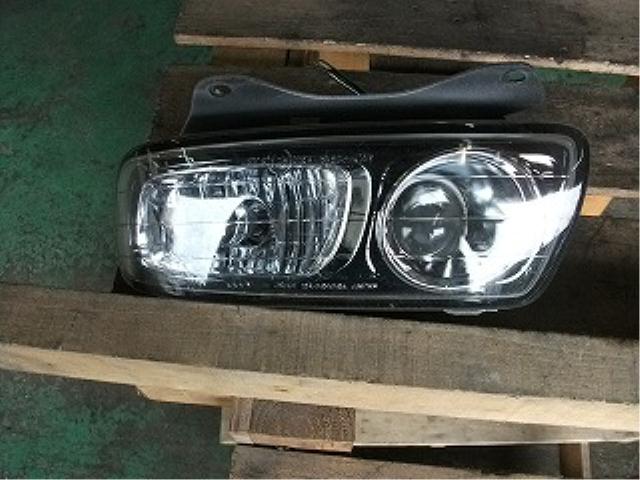【中古】中古部品 レガシィ BG5 右フォグランプ 【3340140100-000761809310850】