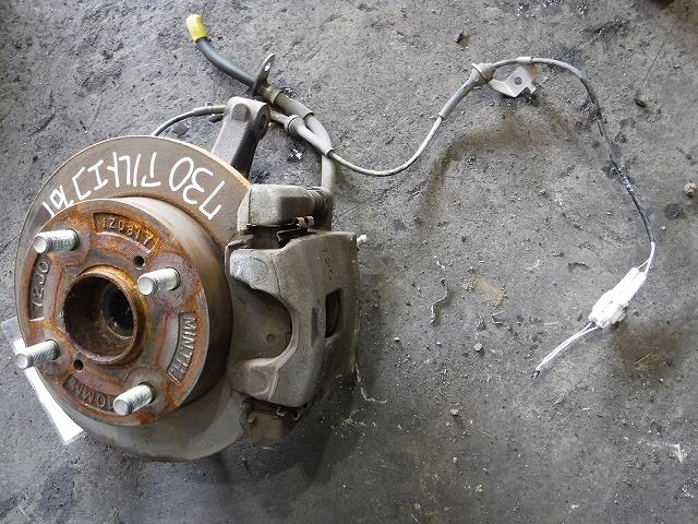 【中古】中古部品 アルト HA35S 右フロントナックルハブ 【3340140100-001409673044310】