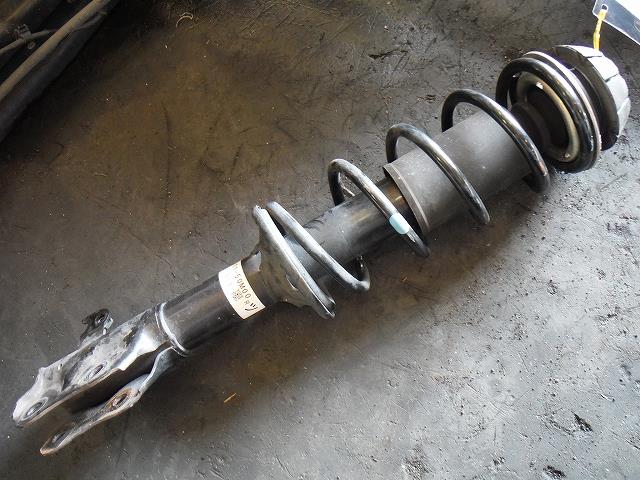 【中古】中古部品 モコ MG33S 右フロントストラット 【3340140100-001270589550110】