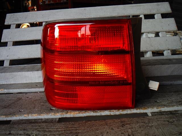 【中古】中古部品 セルシオ UCF21 左テールランプ 【3340140100-001227765315600】