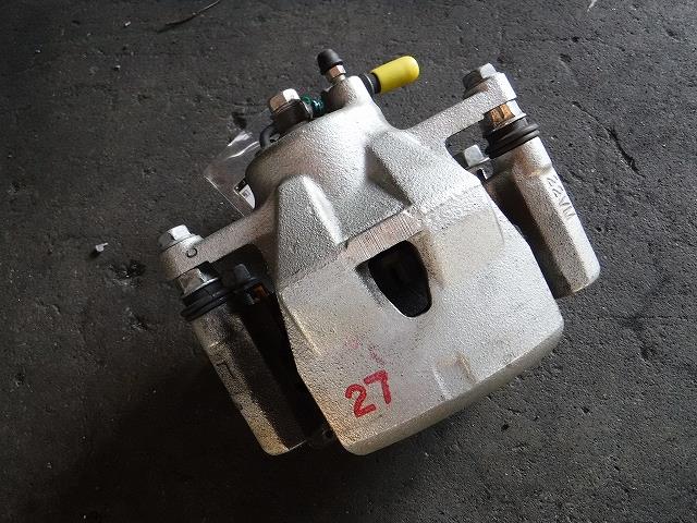 【中古】中古部品 ヴィッツ KSP130 左フロントキャリパー 【3340140100-001406456244360】