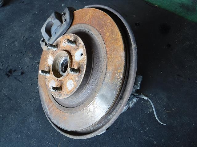 【中古】中古部品 RX−8 SE3P 左リアナックルハブ 【3340140100-001432939144440】