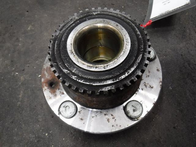 【中古】中古部品 MPV LWEW リアハブ 【3340140100-001566969144470】