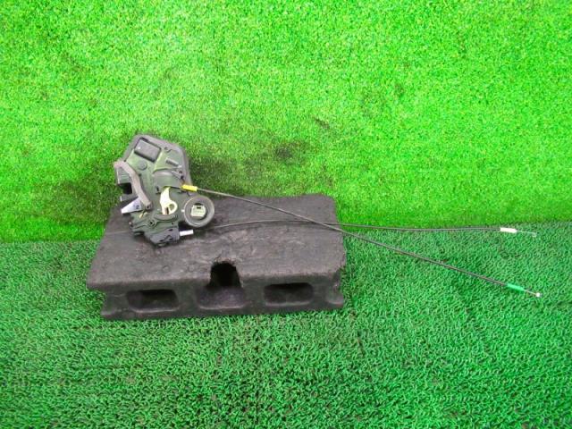 【中古】中古部品 カローラスパシオ NZE121N ドアロックソレノイド 【3330210100-000034046564550】