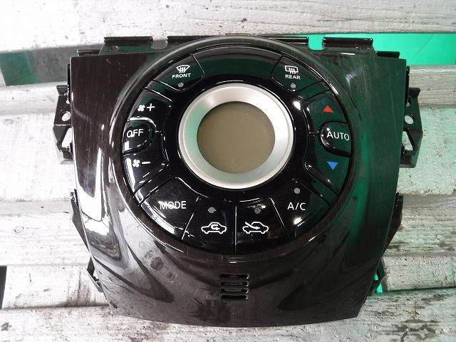 【中古】中古部品 ノート E12 A/Cスイッチパネル 【3340140100-001704019960900】