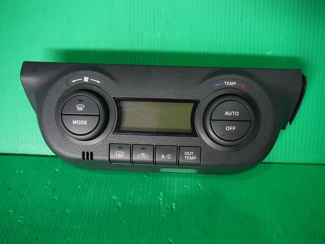 メーカー スズキ 車名 セルボ 型式類別 15490-0002 グレード 660 SR 認定型式 DBA-HG21S 車両タイプ 5ドアハッチバック 年式 H19/10 シフト 駆動 通称型式 エンジン型式 K6A-VET ミッション型式 アクスル型式 車体色 スパークブラックパール 車体色No ZHY トリム色No C11 走行距離(Km) 58,000 メーカー純正品番 部品メーカー品番 39510-66K00 保証 1ヶ月/1000km 付加情報 ASTI; ★走行Km【58,313】; オート用; 液晶タイプ; ラベルNO.39510-66K00; テストOK 商品情報 ※純正番号およびモデル番号は参考としてください。※リビルト部品を購入される際のお願い【再生部品】と表示されているものをリビルト部品と呼んでいます。リビルト部品の場合には、交換時に取り外した部品をご返却していただく場合があります。詳しくはこちら※大物商品(ドア・ボンネット・バンパー等)は個人宅への配送ができない場合がございます。その場合、最寄りの配送業者支店止め等の対応となりますので、あらかじめご了承ください。 ページ上部へ【中古】中古部品 セルボ HG21S A/Cスイッチパネル 【3340140100-001272228260900】