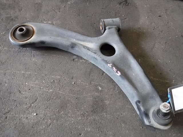 【中古】中古部品 フレア MJ34S 右フロントロアアーム 【3340140100-001513309551720】