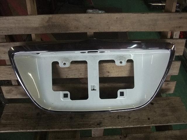 【中古】中古部品 ブレビス JCG10 リアフィニッシャーパネル 【3340140100-001018391415200】