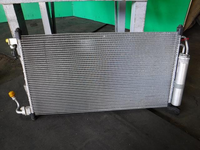 【中古】中古部品 ブルーバードシルフィ KG11 コンデンサー 【3340140100-001399544360600】