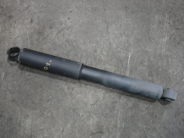 【中古】中古部品 ウイングロード WRY11 右リアショックアブソーバー 【3340140100-001618258550700】