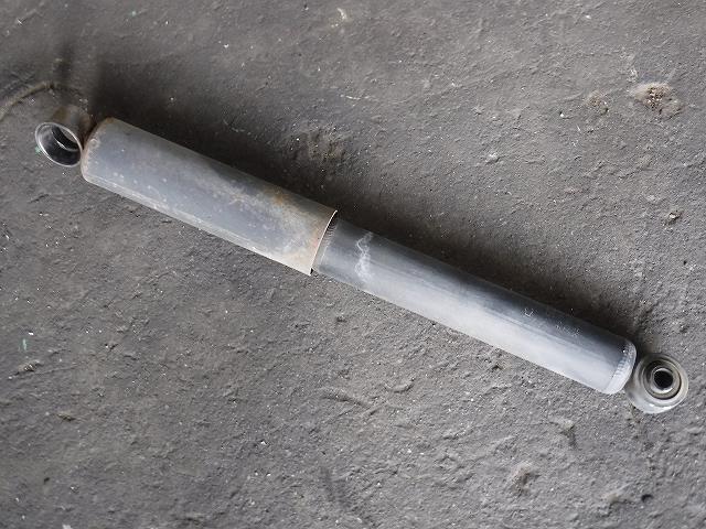 【中古】中古部品 ウイングロード WFY11 右リアショックアブソーバー 【3340140100-001664747750700】