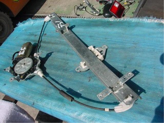 【中古】中古部品 テラノ PR50 左フロントドアレギュレータ・モーター 【3340140100-000581539013220】