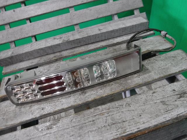 【中古】中古部品 キューブ YZ11 左テールランプ 【3340140100-001388030615600】