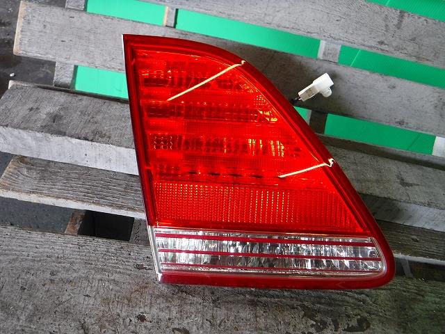 【中古】中古部品 クラウン GRS180 リアフィニッシャーパネル 【3340140100-001450712315200】