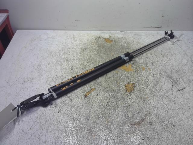 【中古】中古部品 R2 RC1 バックドアダンパー 【3310160100-220126000377250】