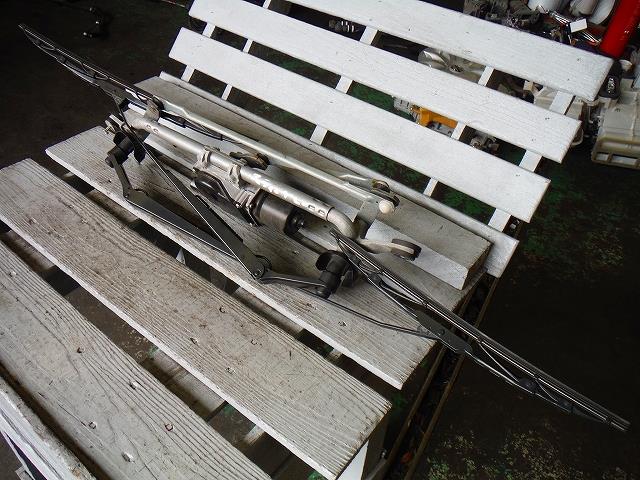 【中古】中古部品 ワゴンR MH34S フロントワイパーモーター 【3340140100-001170721461600】