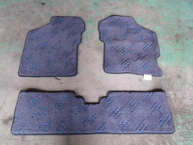 【中古】中古部品 AZワゴン CY51S フロアマット 【3340140100-000922780377450】