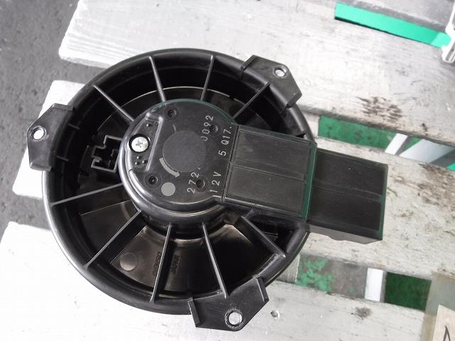【中古】中古部品 ピクシス S321M ヒーターブロアモーター 【3340140100-001695048...