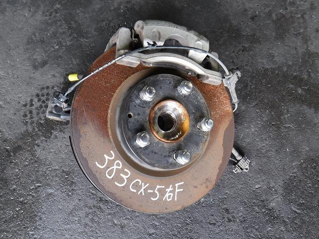 【中古】中古部品 CX−5 KE2FW 右フロントナックルハブ 【3340140100-001497438344310】