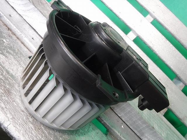 【中古】中古部品 モコ MG33S ヒーターブロアモーター 【3340140100-001609179267900】