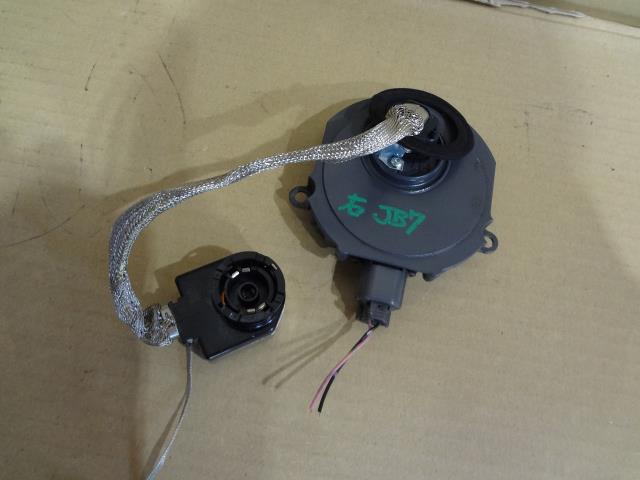 【中古】中古部品 ライフ JB7 ライトコントロールユニット 【3330460100-000001529210810】