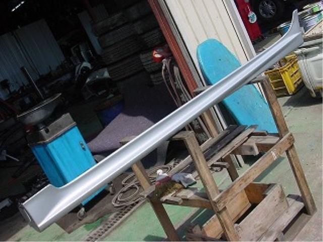 【中古】中古部品 カローラスパシオ AE111N 左サイドステップ 【3340140100-000584034313800】