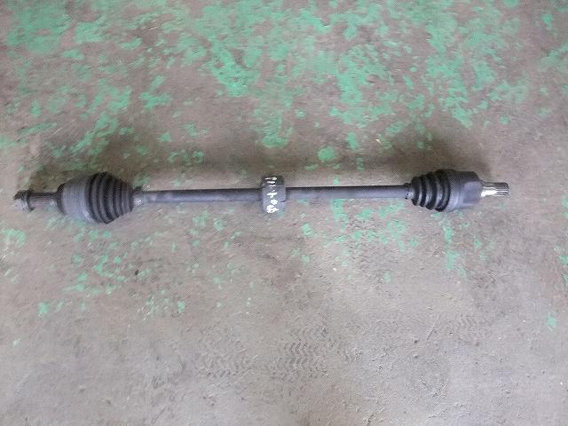 【中古】中古部品 アルト HA12V 右フロントドライブシャフト 【3340140100-000960808542100】