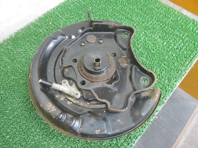 【中古】中古部品 ノア ZWR80G リアハブ 【3330380100-000034019144470】
