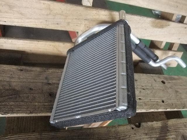 【中古】中古部品 ピクシススペース L575A ヒーターブロアモーター 【3340140100-0...