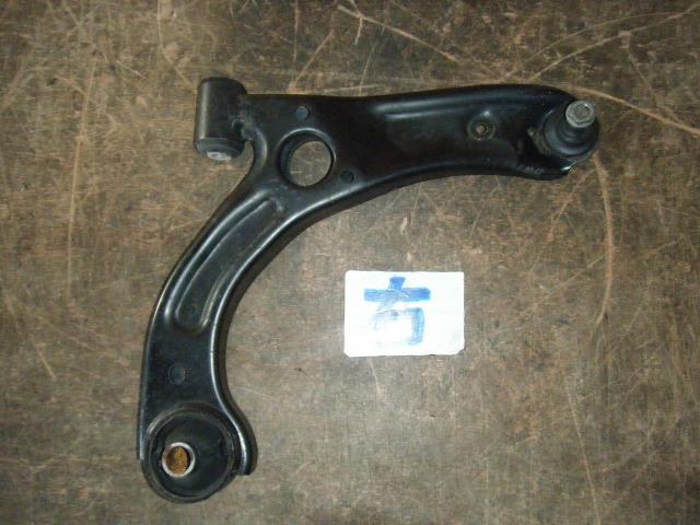 【中古】中古部品 ムーヴコンテ L575S 右フロントロアアーム 【3310050100-220209000151720】