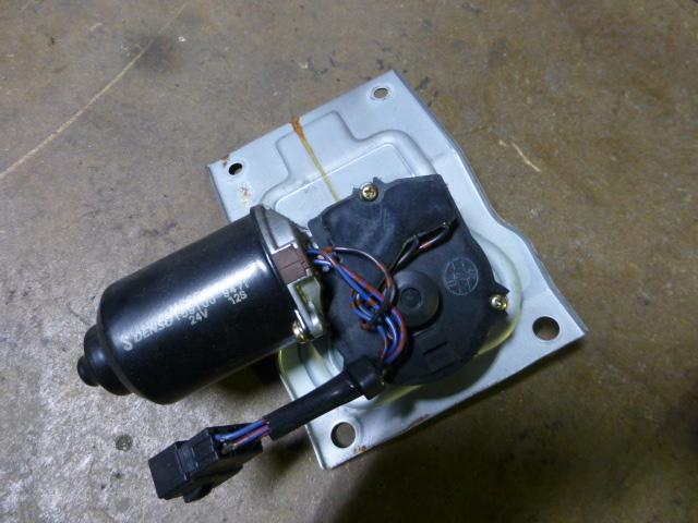 【中古】中古部品 キャンター FE507B フロントワイパーモーター 【3310410000-001060234061600】