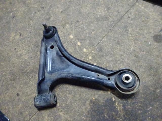 【中古】中古部品 ハイゼットアトレ S231G 左フロントロアアーム 【3310410000-001693837651740】